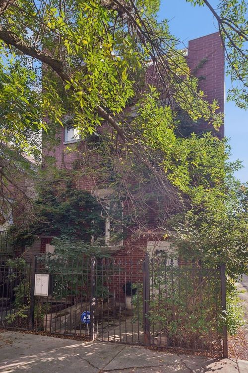 2-1747 W Pierce Ave, Chicago, IL, 60622-2131 | Card Image