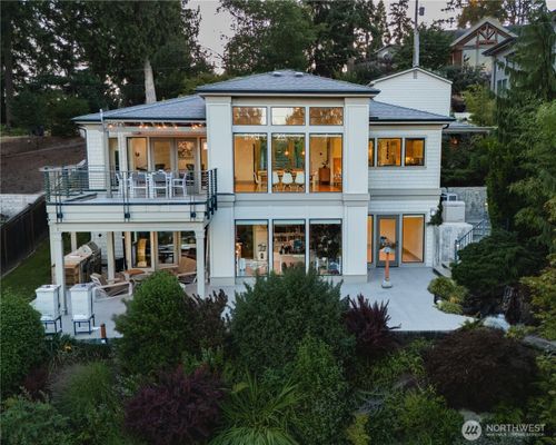 8323 Ne 110th Pl, Kirkland, WA, 98034-3545 | Card Image