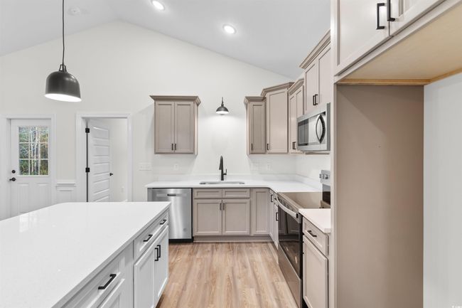 146 Temple Dr, House other with 3 bedrooms, 2 bathrooms and 6 parking in Aynor SC | Image 6
