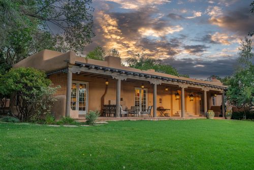 5200 Old Santa Fe Trl., Santa Fe, NM, 87505 | Card Image
