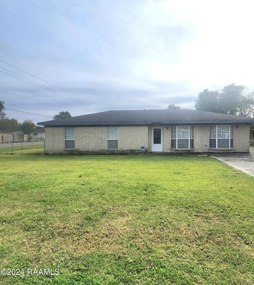 156 Blue Bonnet Drive, Crowley, LA, 70526 | Card Image