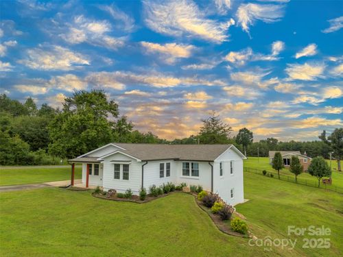 293 Shenandoah Dr, Spindale, NC, 28160-5248 | Card Image