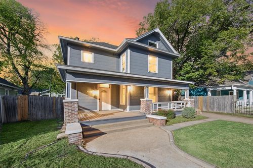 814 W Richmond Ave, Fort Worth, TX, 76110-1538 | Card Image