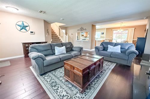 10084 Chapel Ridge Dr, Fort Worth, TX, 76116-1230 | Card Image