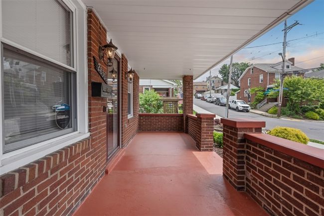 2830 Castlegate Ave, House other with 3 bedrooms, 2 bathrooms and 3 parking in Brookline PA | Image 6
