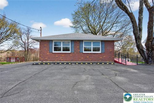 6534 Sullivan Trail, Plainfield Twp, PA, 18091 | Card Image