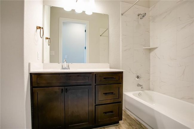 150 Raptor Beak Way, House other with 3 bedrooms, 3 bathrooms and 2 parking in Cedar Creek TX | Image 15