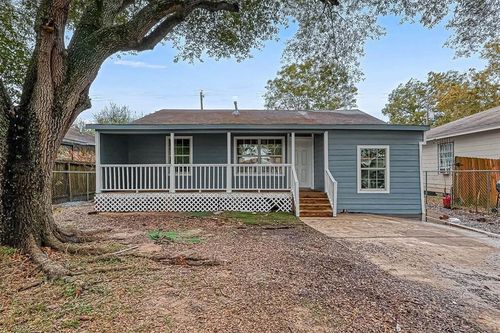 7028 Saint Augustine St, Houston, TX, 77021-4841 | Card Image