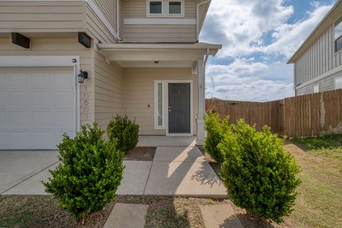 10605 Harwood Overlook Cv, Austin, TX, 78747-2809 | Card Image