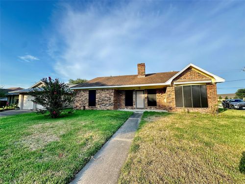3010 Pine St, Galveston, TX, 77551-1557 | Card Image