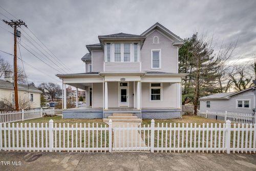 601 6th St, Bristol, TN, 37620-2301 | Card Image