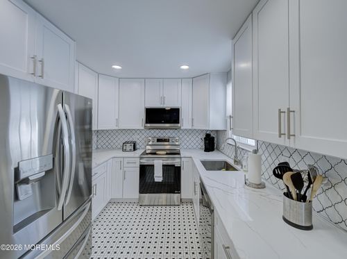 29A Birchwood Dr, Whiting, NJ, 08759-1732 | Card Image