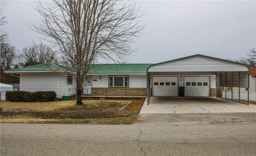 327 W Pine St, Lead Hill, AR, 72644-9560 | Card Image