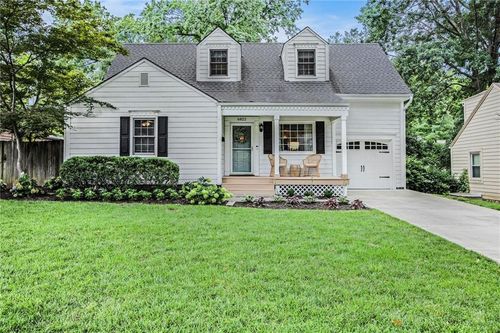 6822 Granada Ln, Prairie Village, KS, 66208-1633 | Card Image