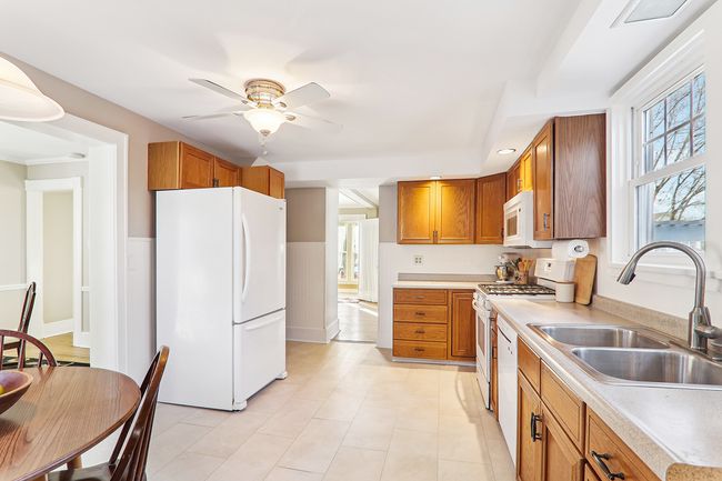 107 Anderson Blvd, House other with 3 bedrooms, 3 bathrooms and 2 parking in Geneva IL | Image 10