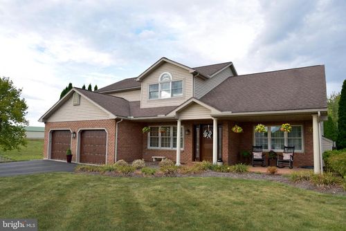 1596 Colonial Cir, Lebanon, PA, 17046-1971 | Card Image