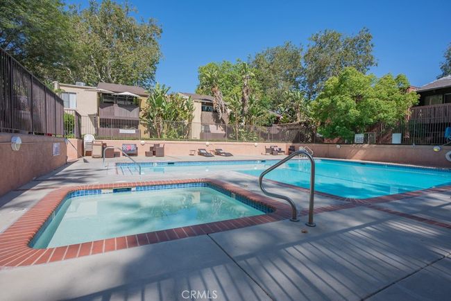 169 - 18350 Hatteras St, Condo with 1 bedrooms, 1 bathrooms and 2 parking in Tarzana CA | Image 20