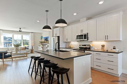 an59-153 Eden Ln, Williston, VT, 05495-2160 | Card Image