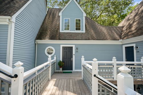1123-1123 Old Pond Ln, Norwich, CT, 06360-7054 | Card Image