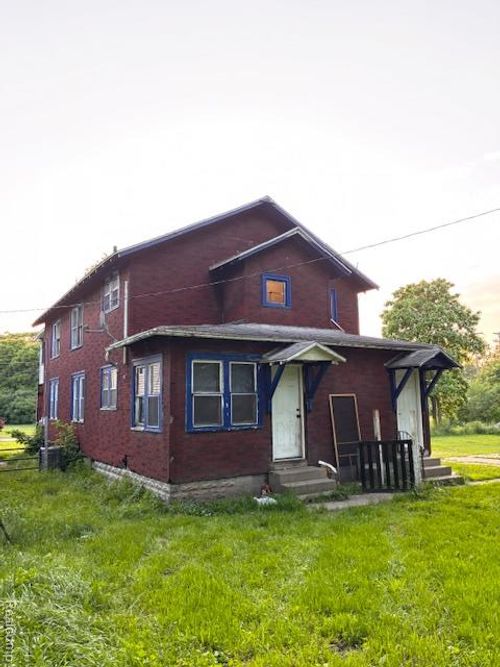 414 8th St, Three Rivers, MI, 49093-1607 | Card Image