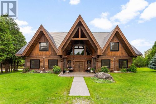 521 Concession 5a Rd, Lanark, ON, K0G1K0 | Card Image