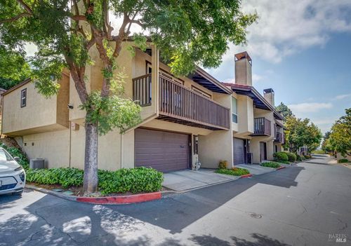 300 Kathy Ellen Dr, Vallejo, CA, 94591-8695 | Card Image