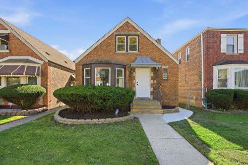 607 E 103rd Pl, CHICAGO, IL, 60628-2906 | Card Image