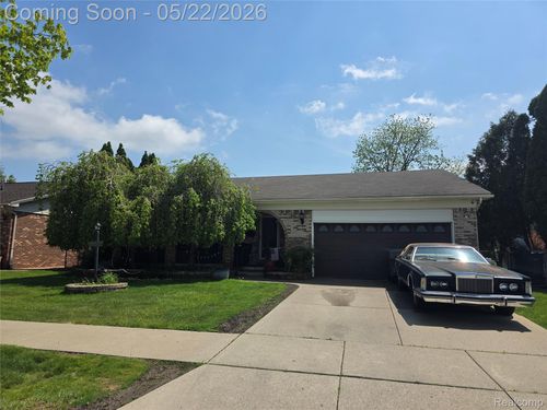 5858 Reuter St, Dearborn, MI, 48126-2263 | Card Image