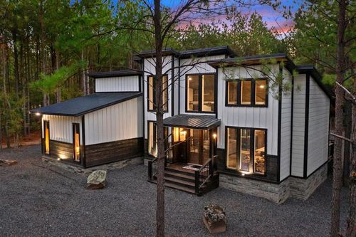 88 Bear Hickory Trl, Broken Bow, OK, 74728-7614 | Card Image