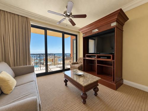 w324-10 Harbor Blvd, Destin, FL, 32541-7374 | Card Image