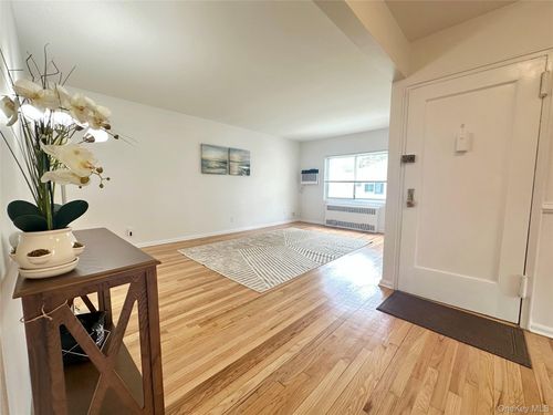 129b-129 Fenimore Rd, Mamaroneck, NY, 10543-3502 | Card Image