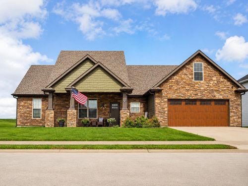 947 Lockport Dr, CENTRALIA, MO, 65240-4151 | Card Image