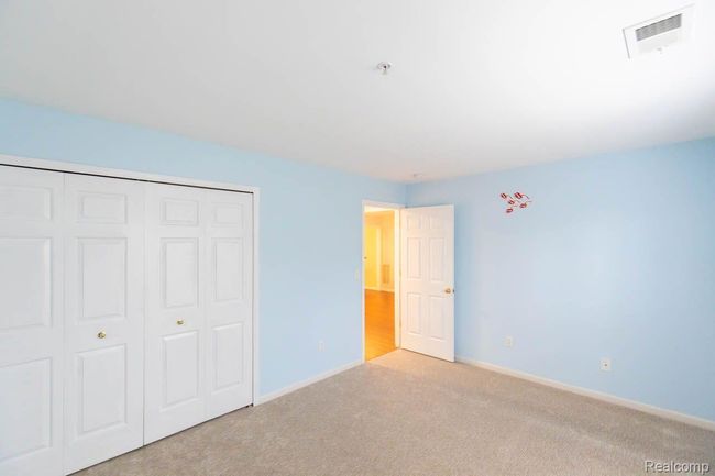 28460 Carlton Way Dr, Condo with 2 bedrooms, 2 bathrooms and null parking in Novi MI | Image 21