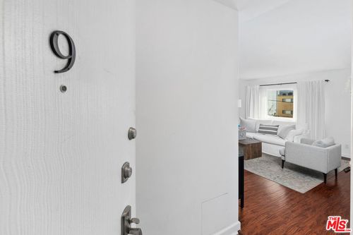 9-11836 Mayfield Ave, Los Angeles, CA, 90049-5793 | Card Image