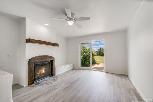 c-290-108 Lachite, Horseshoe Bay, TX, 78657-5875 | Card Image