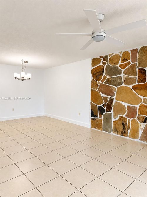103-8405 Nw 8th St, Miami, FL, 33126-3753 | Card Image
