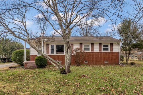 104 Lynn Ave, Watertown, TN, 37184-1212 | Card Image