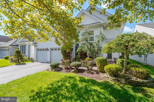 125 Einstein Way, EAST WINDSOR, NJ, 08512-2548 | Card Image