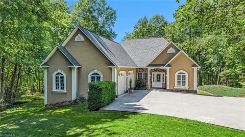 5222 N Nc Highway 16, Millers Creek, NC, 28651-8553 | Card Image