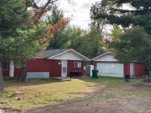 5354 Wildwood Dr, Prescott, MI, 48756-9551 | Card Image