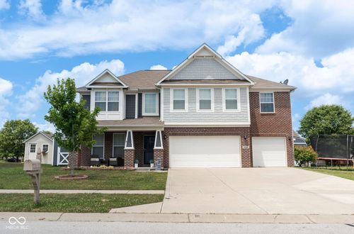 1266 Hamilton Dr, Greenwood, IN, 46143-5530 | Card Image