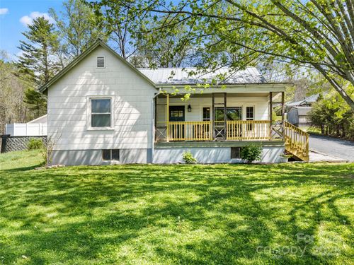 377 Cabin Rd, Spruce Pine, NC, 28777 | Card Image