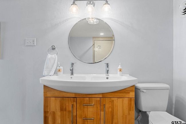 21028 Bay Shore Dr, House other with 5 bedrooms, 5 bathrooms and null parking in Flint TX | Image 17