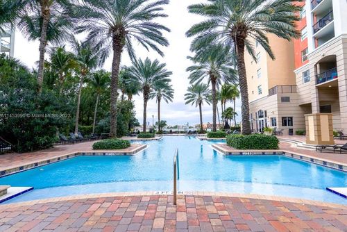 4403-17145 N Bay Rd, Sunny Isles Beach, FL, 33160-3453 | Card Image