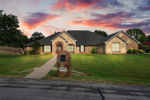 3810 Raintree Dr, Flower Mound, TX, 75022-6321 | Card Image