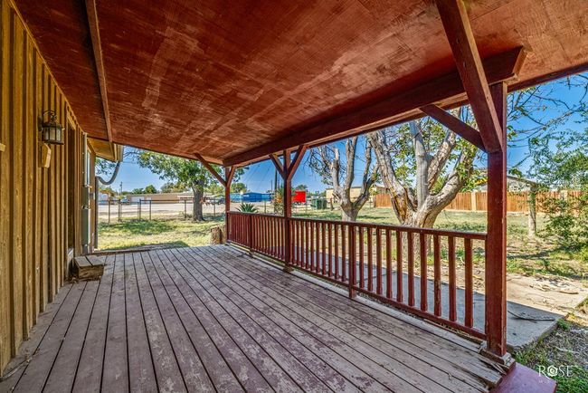 209 N Florida Ave, House other with 3 bedrooms, 3 bathrooms and 2 parking in Big Lake TX | Image 22
