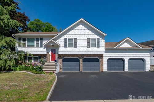 61 Clifton St, Edison, NJ, 08817-5406 | Card Image