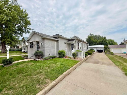 217 Dover St, Kingsley, IA, 51028-5025 | Card Image