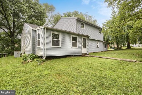 205 West Ave, HARRISBURG, PA, 17109-2238 | Card Image