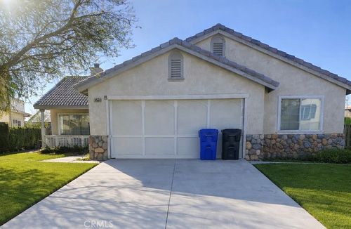 14554 Monterey Pl, Adelanto, CA, 92301-4245 | Card Image